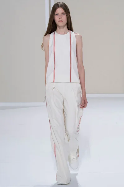Look 46